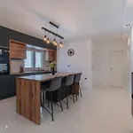 Glamorous Getaway Appartement